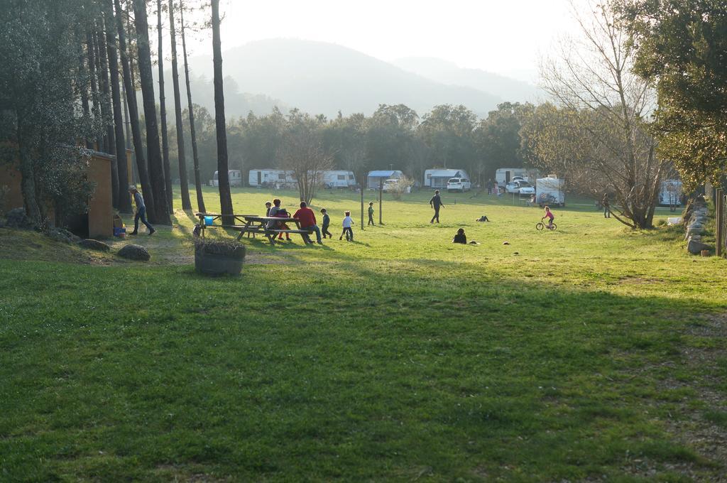Camping Maçanet de Cabrenys Eksteriør billede